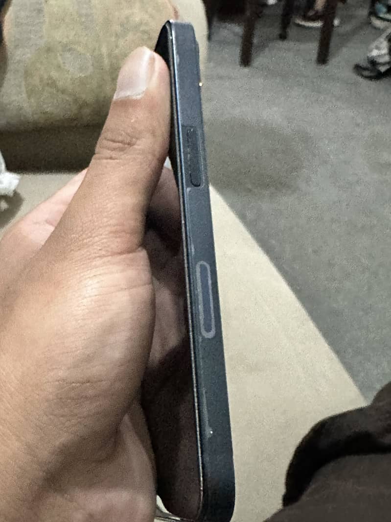 Apple iPhone 13 3