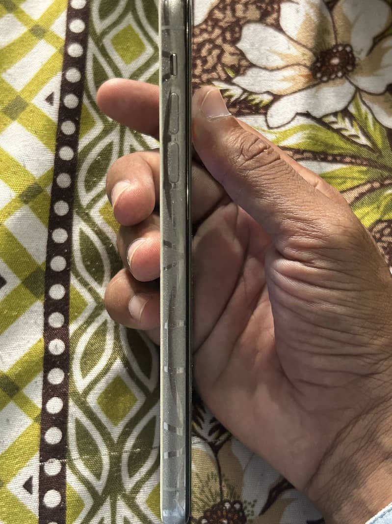 Apple iPhone 11 Pro Max 0