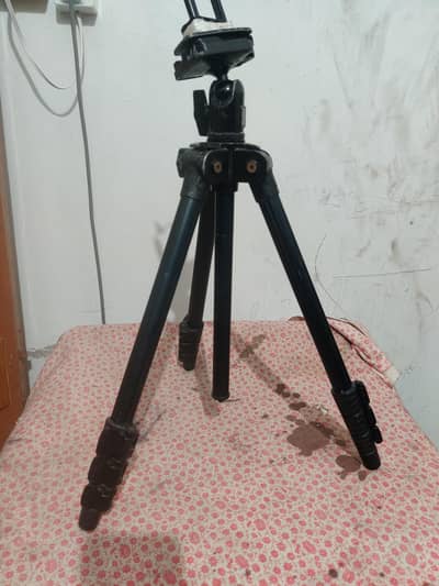 Velbon tripod original