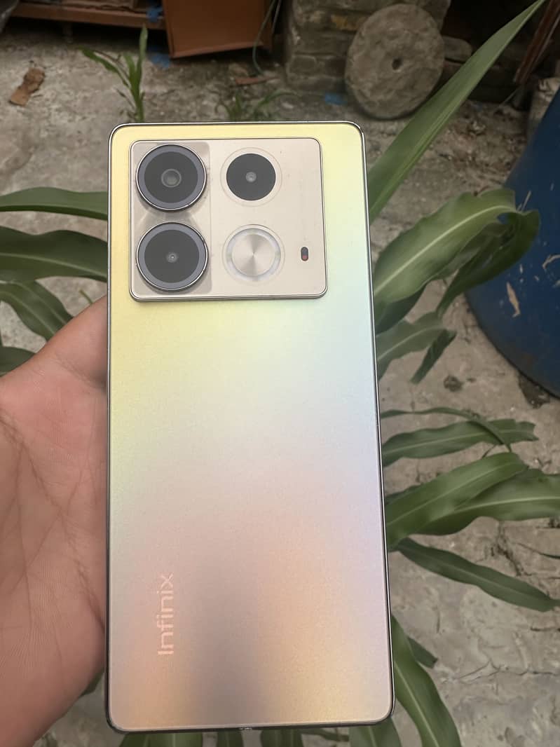 Infinix Note 40 1