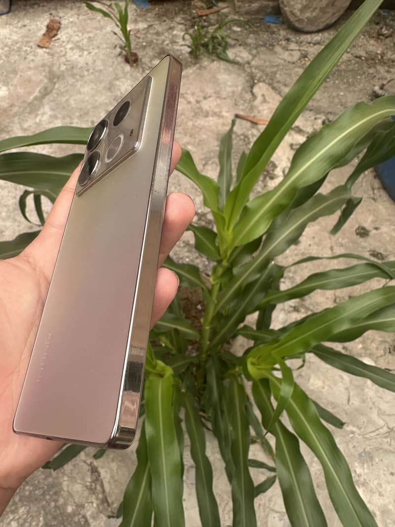 Infinix Note 40 2