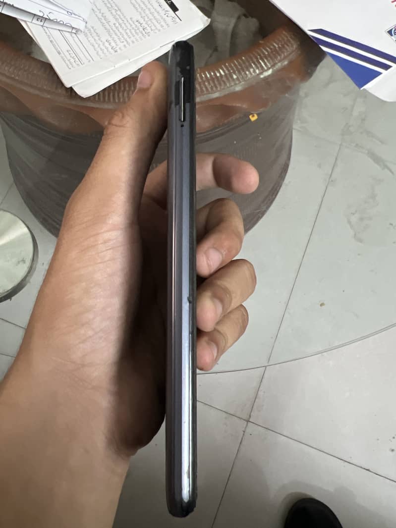 Realme C11 4