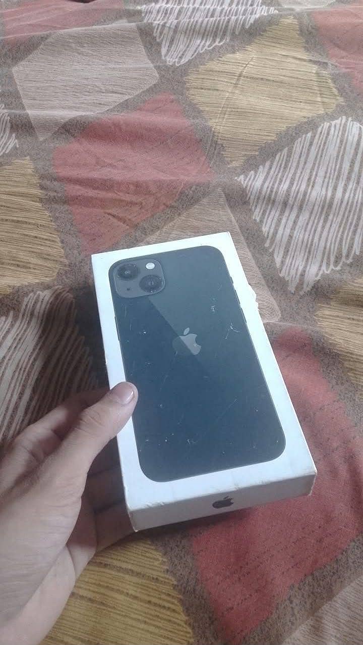 Apple iPhone 13 2