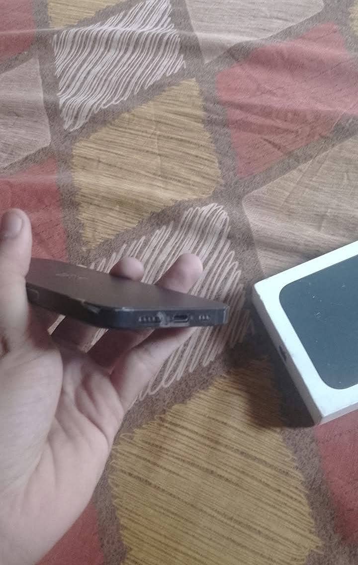 Apple iPhone 13 3