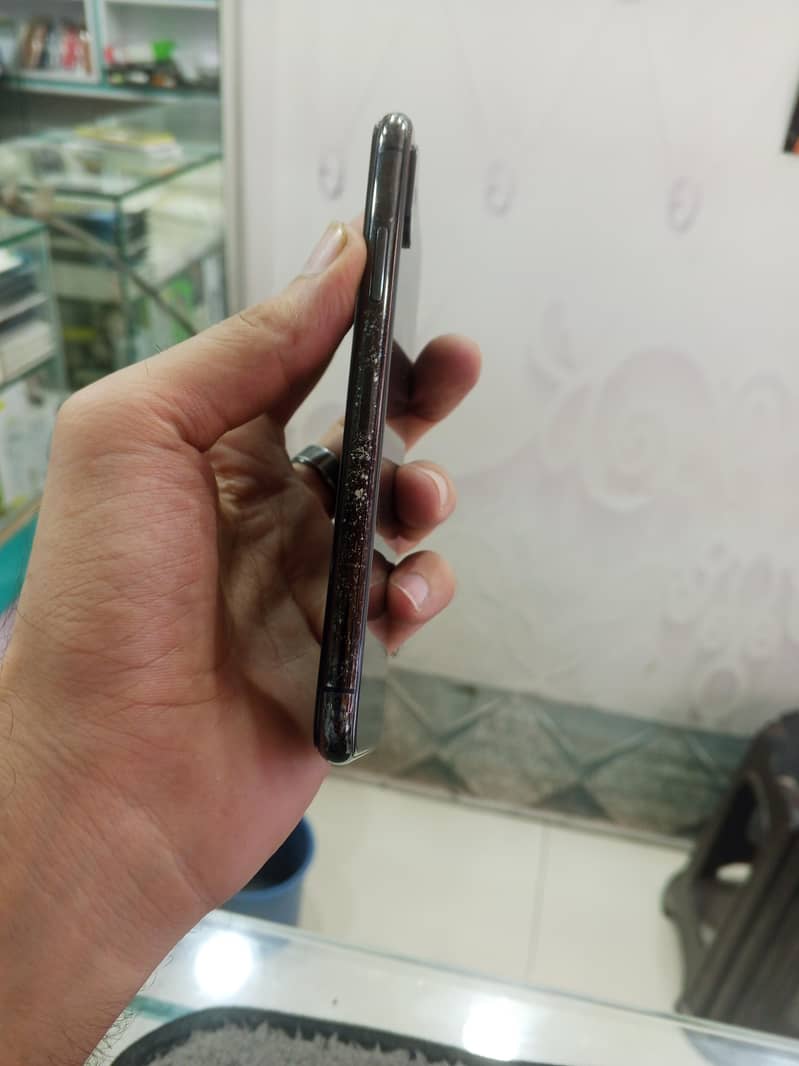 Apple iPhone X 1