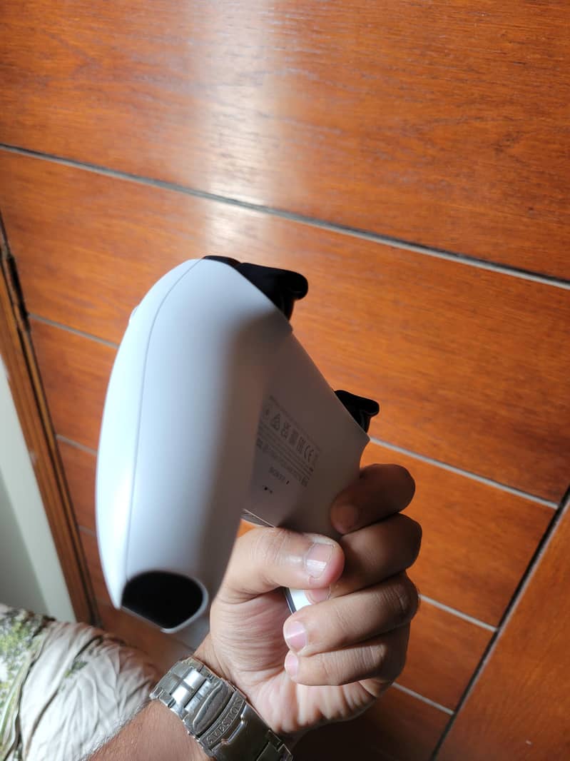 Original PS5 Controller 3