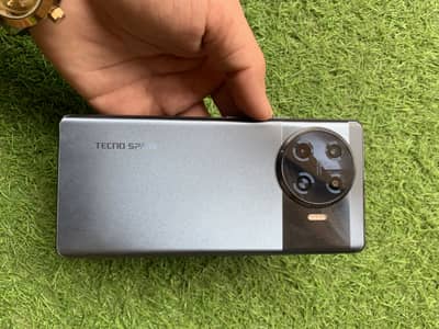 Tecno Spark 20 Pro Plus