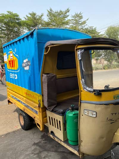 loader rikshaw