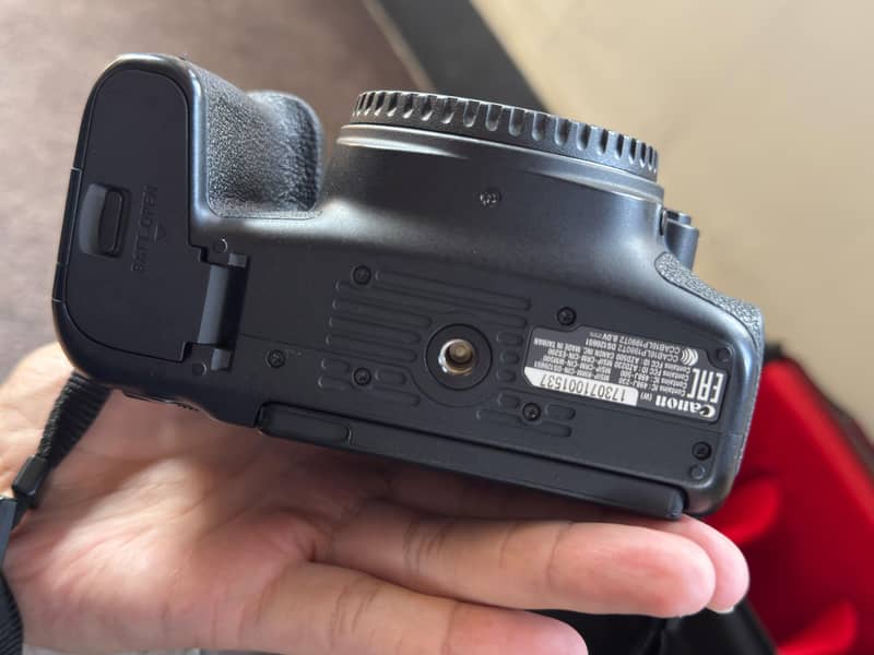 Canon Eos 77d Camera 5