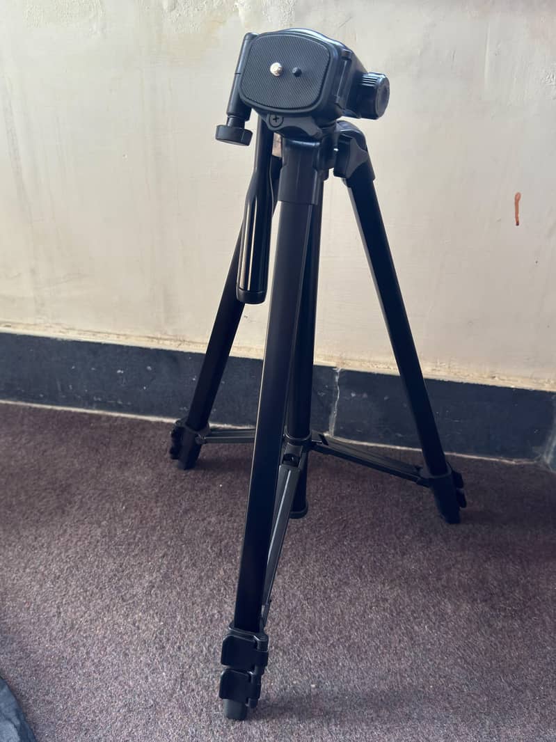 Canon Eos 77d Camera 10