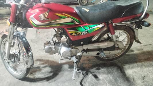 2022 model bike ha achi conditiona ha kassy kasm ka Kam b ni hone wala