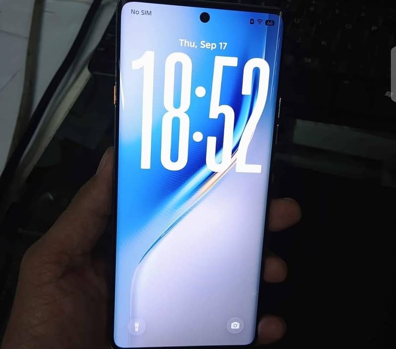 Tecno CAMON 40 Pro 5G 1