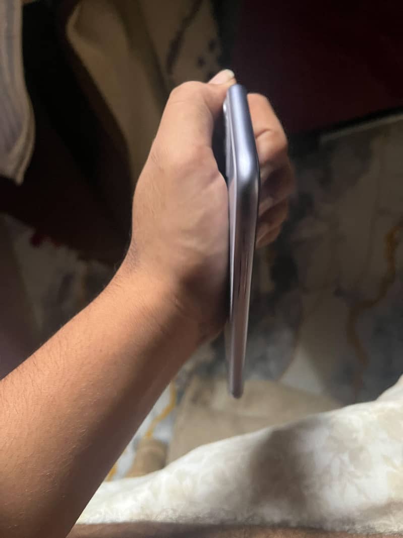 Apple iPhone 11 2