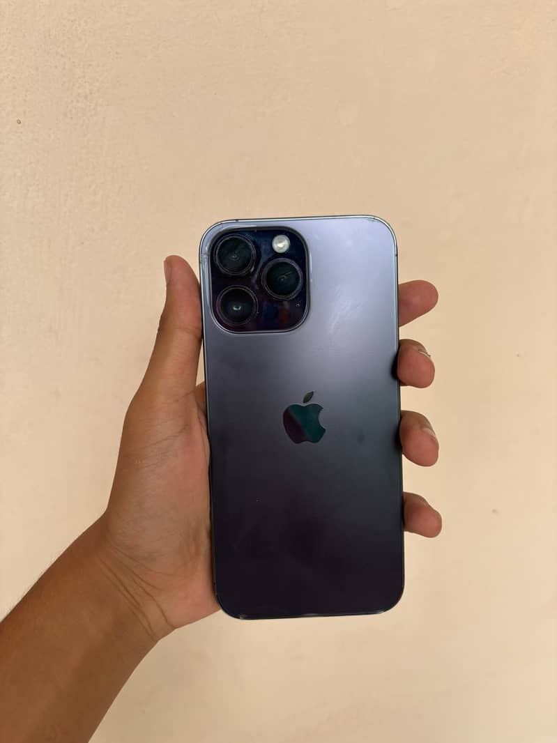 Apple iPhone 14 pro max 1