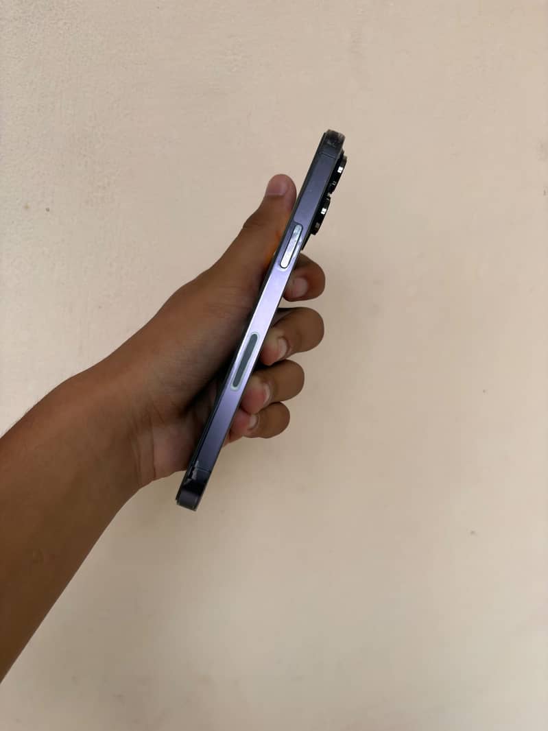 Apple iPhone 14 pro max 5