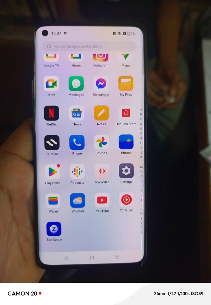 one plus 8 panel 1