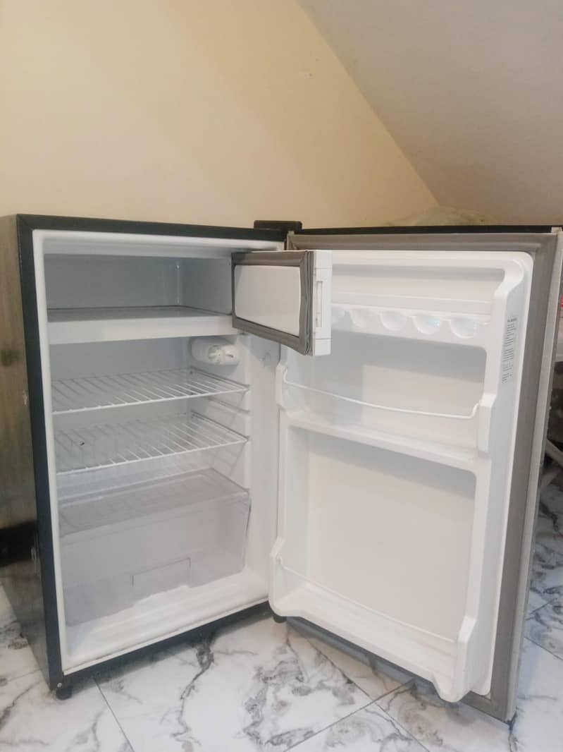 VIP BED FRIDGE 5