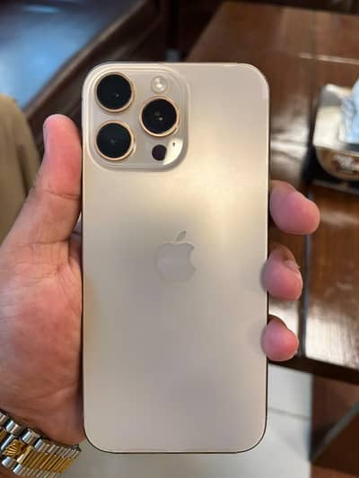 Apple iPhone 16 Pro Max