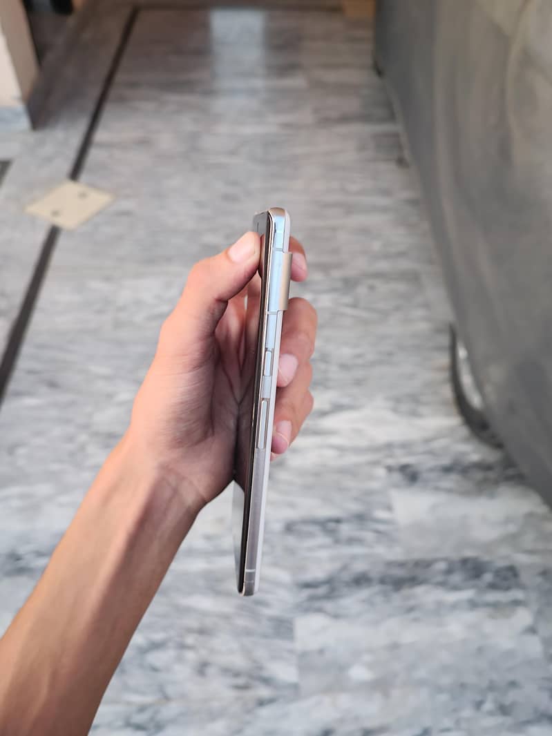 Google Pixel 7 Pro 6