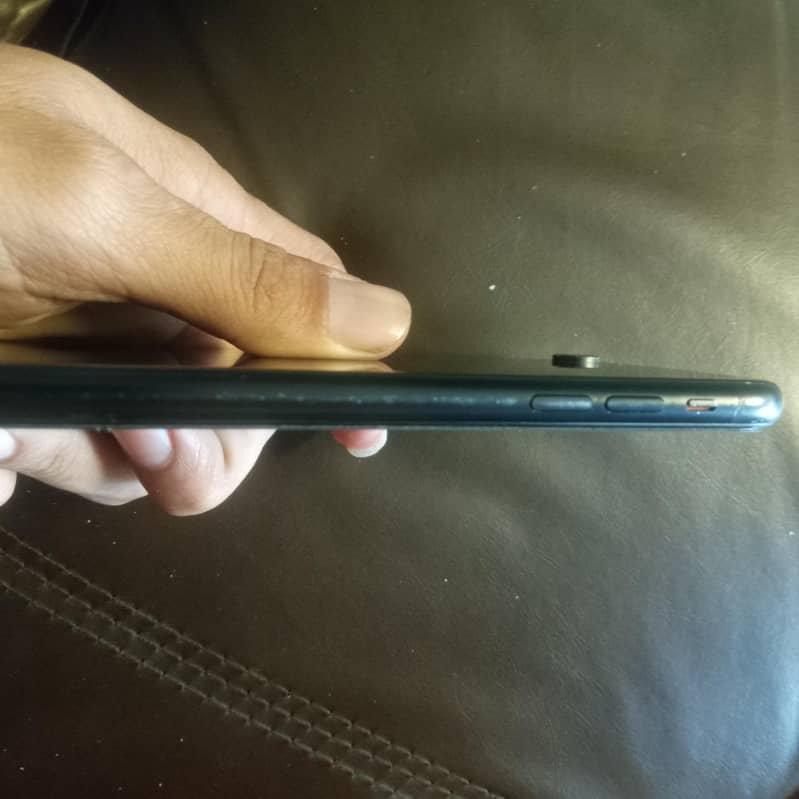 Apple iPhone XR 1