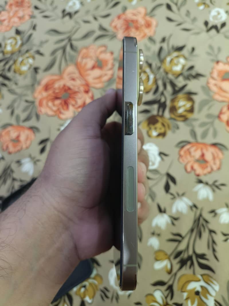 Apple iPhone 14 Pro 5
