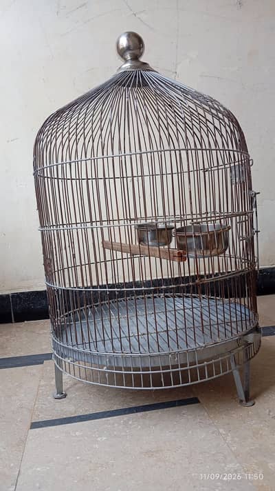 parrot cage good condition