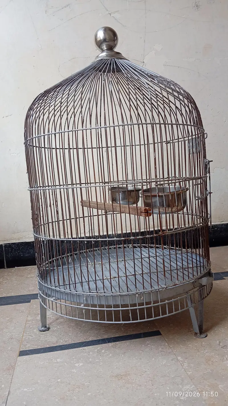 parrot cage good condition — photo 2
