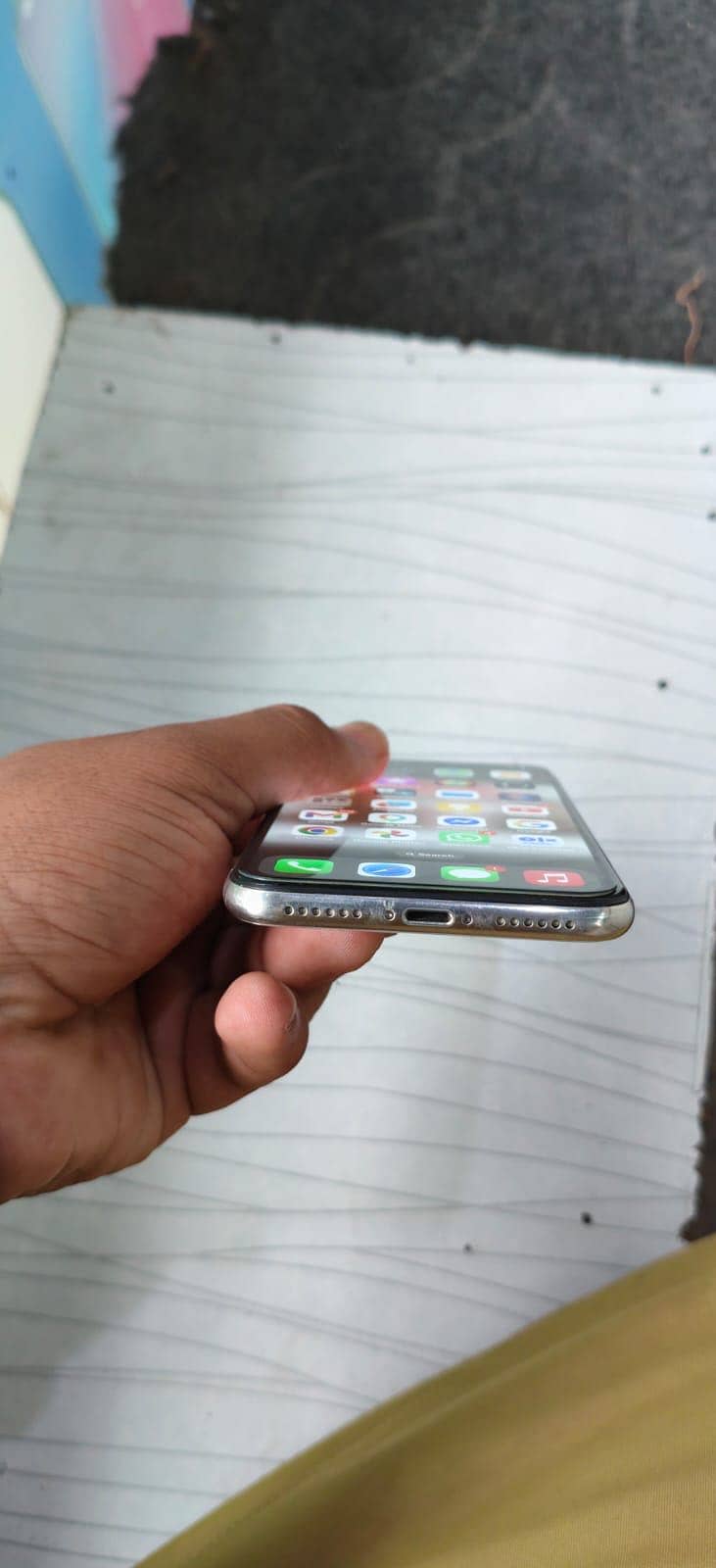 Apple iPhone X 5