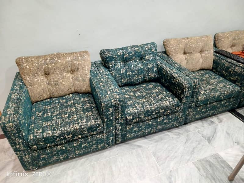 4 pice sofa with table 1