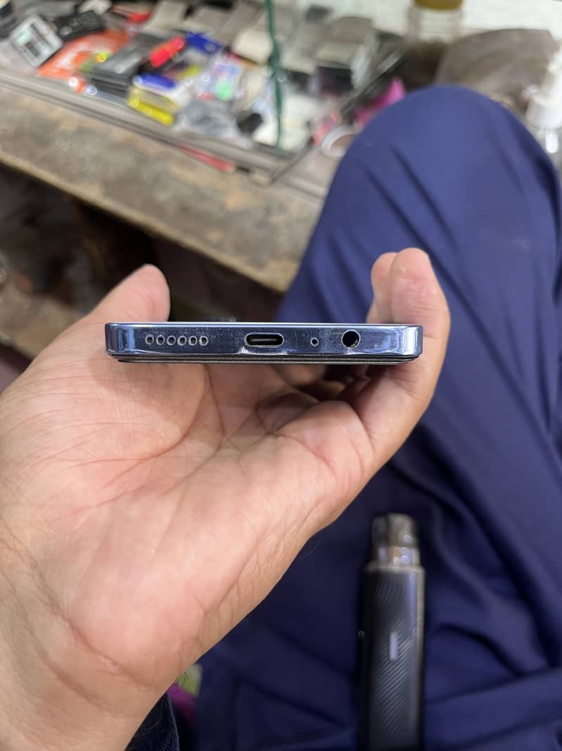 Tacno camon 20 4