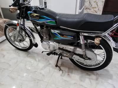 UNITED CG 125 2024