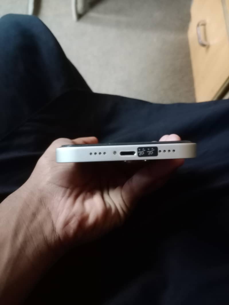 Apple iPhone XR 0