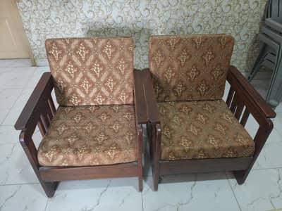 Excellent Condition 4-Seater Sofa Set for Sale