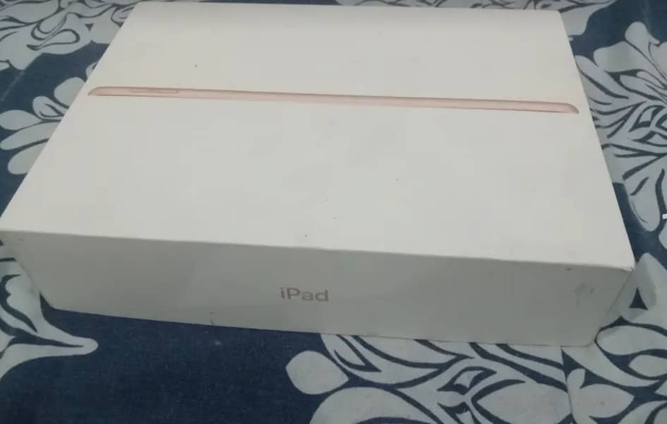 iPad 6th gen  2/32 1