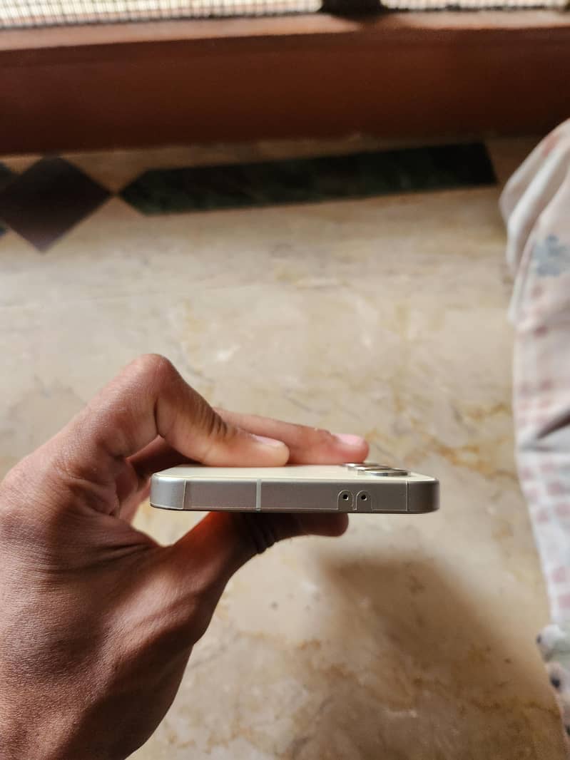 Samsung S24 5