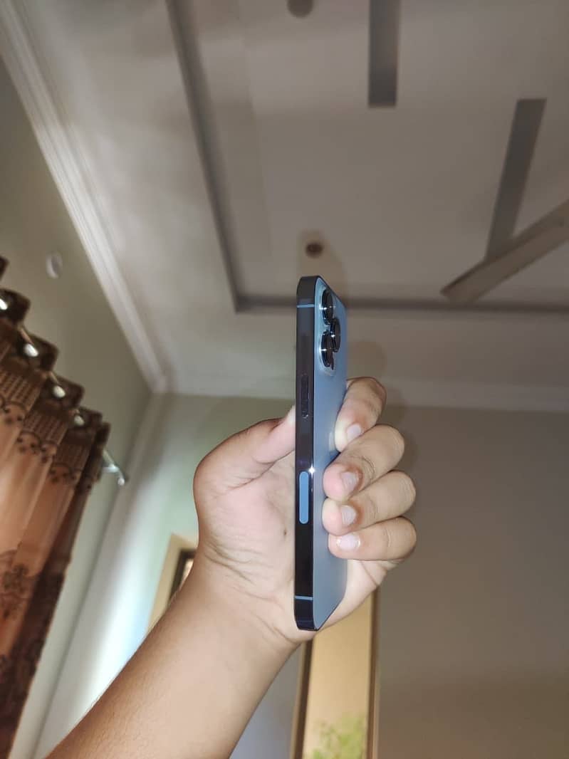 Apple iPhone 13 Pro 0