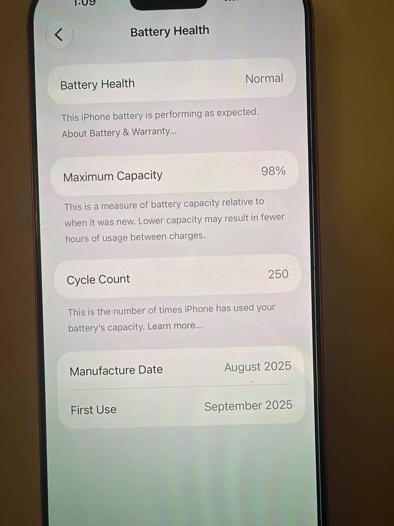 Apple iPhone 17 Pro Max 2