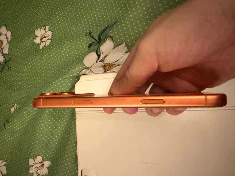 Apple iPhone 17 Pro Max 3