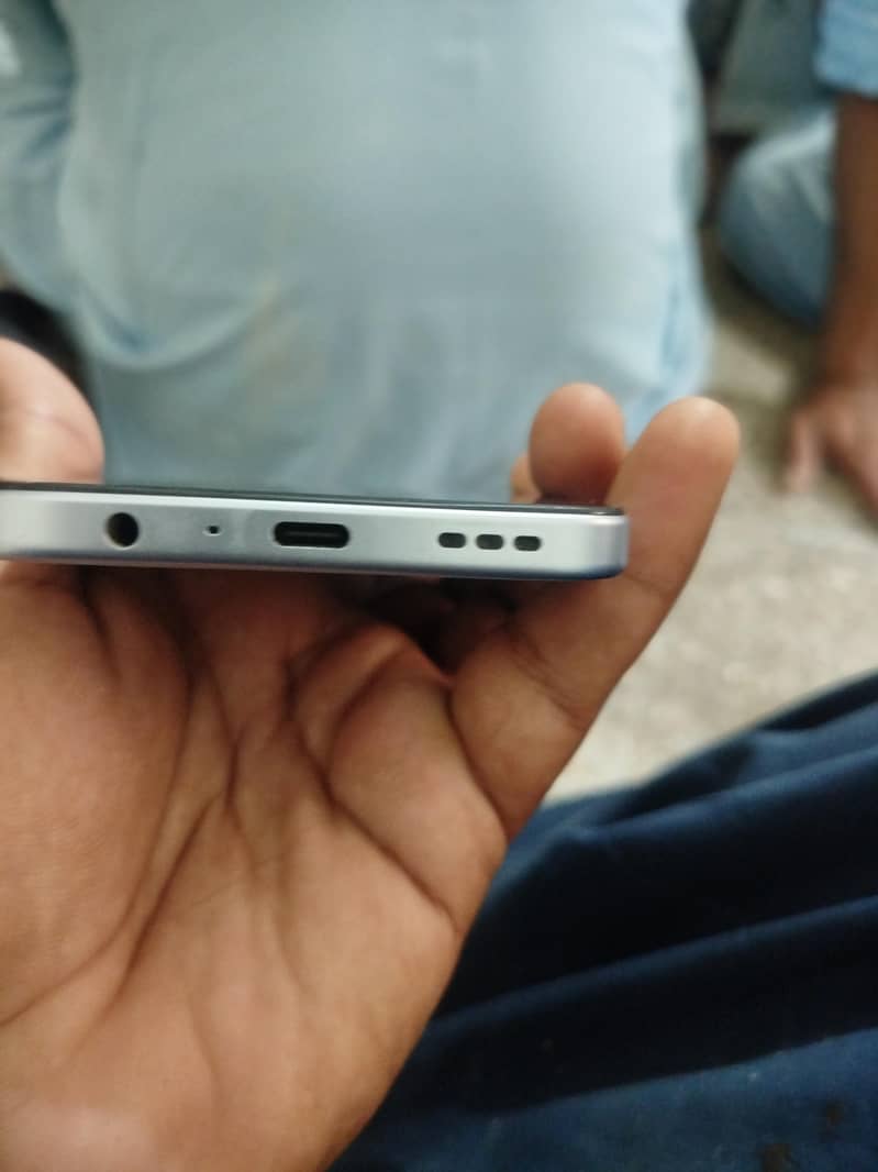OPPO A6k 1