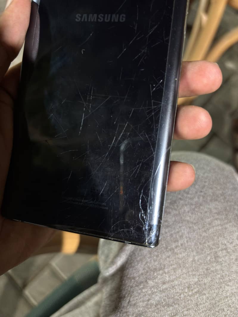 Samsung Mobile Note 10 Plus 4