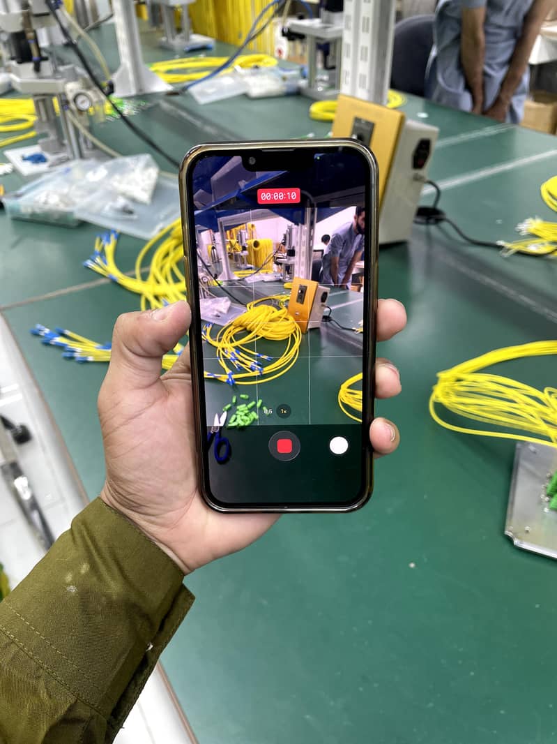Apple iPhone 13 3