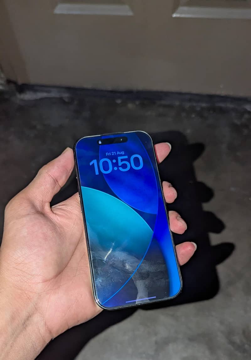 Apple iPhone 16 Pro 5