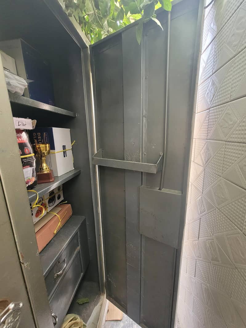 metal cabinets 2