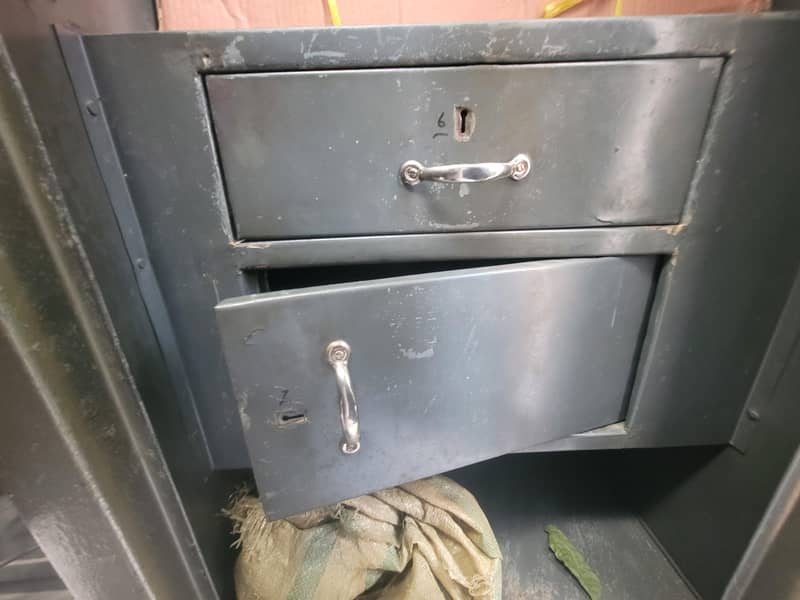 metal cabinets 4