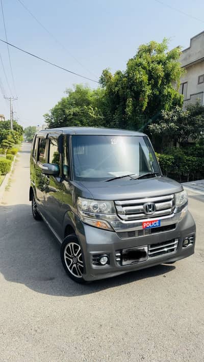 Honda N Box Custom 2015