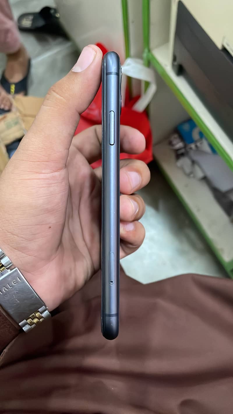 Apple iPhone 11 1