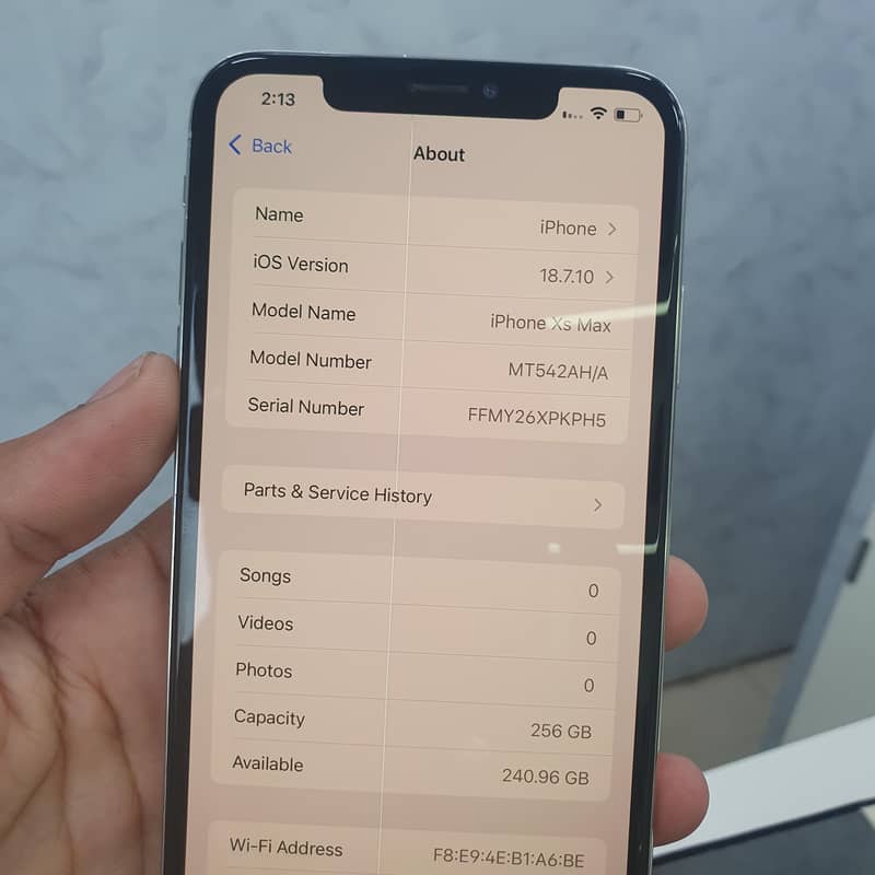 Apple iPhone XS Max 9