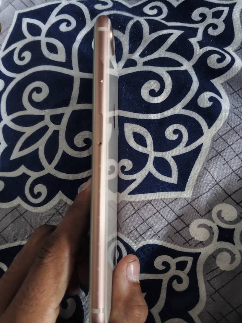 Apple iPhone 8 Plus 2