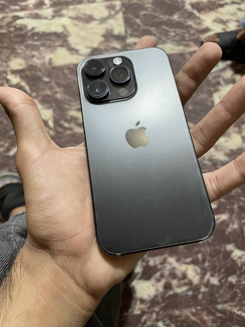Apple iPhone 14 Pro 3