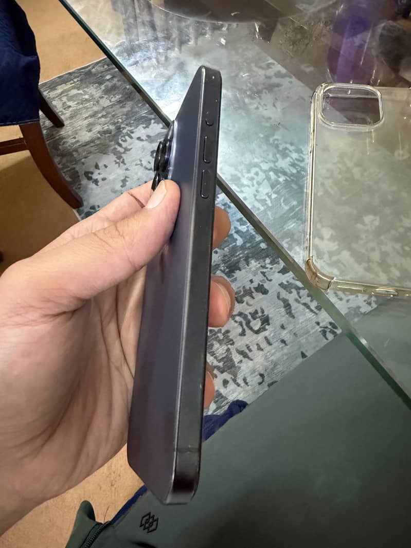 Apple iPhone 15 Pro Max 1